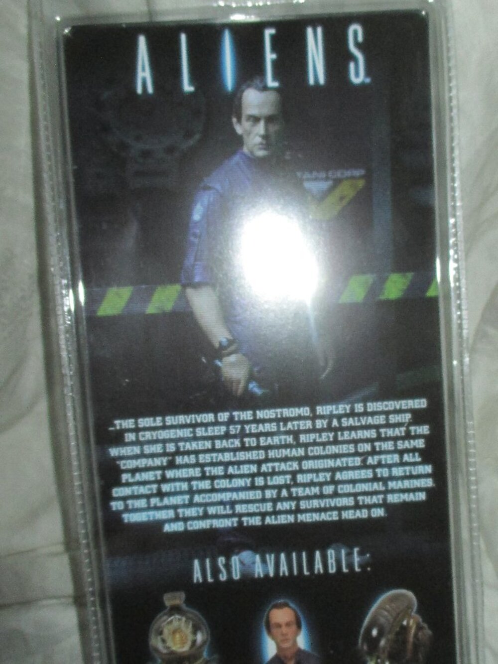 NECA Aliens Bishop Action Figure NEW IN BOX - Picture 2 of 2